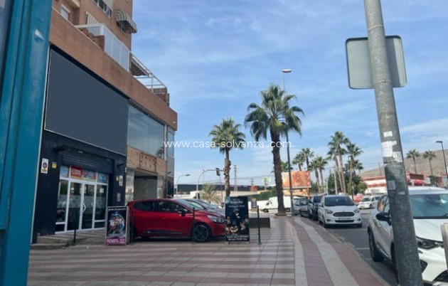Revente - Commercial - Finestrat - Costa Blanca