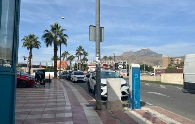 Revente - Commercial - Finestrat - Costa Blanca