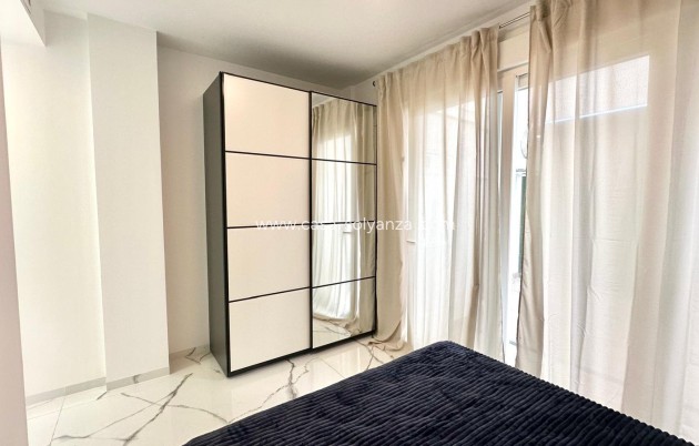 Revente - Appartement - Torrevieja - Playa del Cura