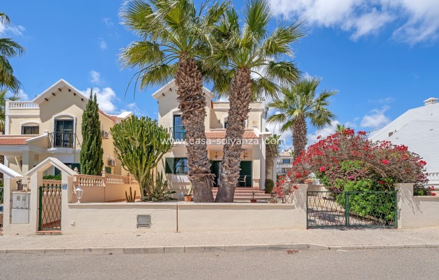 Revente - Villa - Orihuela Costa - Costa Blanca