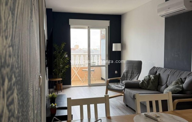 Reventa - Apartamento / piso - Torrevieja - Center