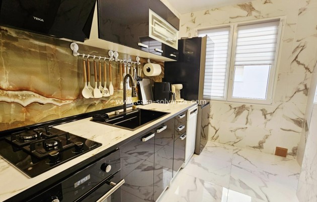 Revente - Appartement - Torrevieja - Acequion