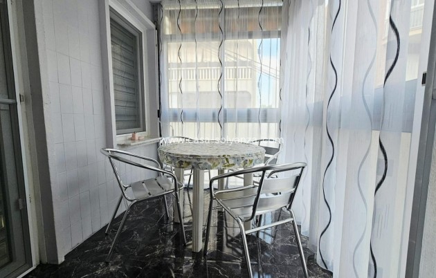 Revente - Appartement - Torrevieja - Acequion