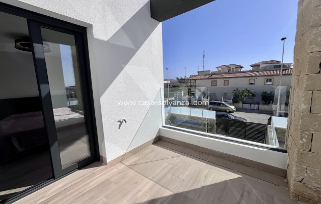 Revente - Villa - Punta Prima - Costa Blanca