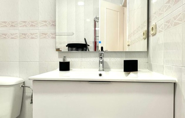 Revente - Appartement - Torrevieja - Acequion