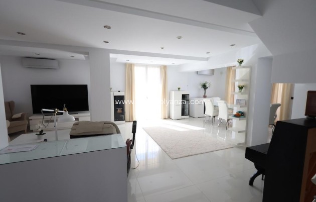 Resale - Villa - Cabo Roig - Costa Blanca