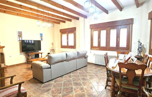 Resale - Villa - Pinoso - Center
