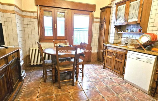 Resale - Villa - Pinoso - Center