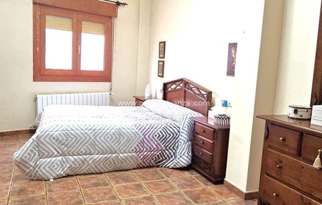 Resale - Villa - Pinoso - Center