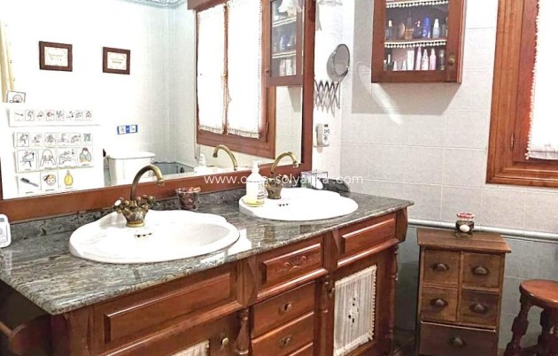 Resale - Villa - Pinoso - Center
