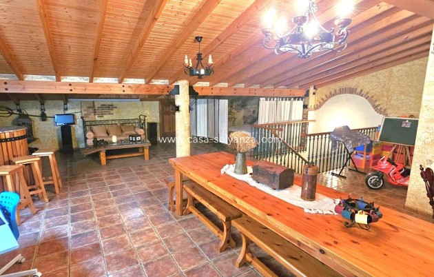 Resale - Villa - Pinoso - Center