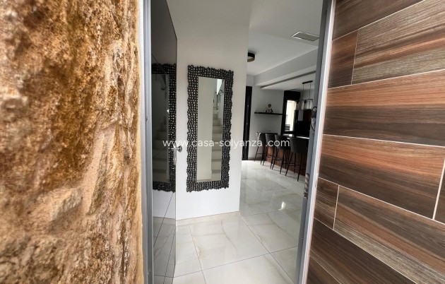 Revente - Villa - Orihuela Costa - Lomas de Cabo Roig