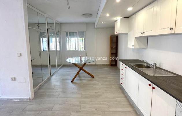 Revente - Maison de ville - Torrevieja - Carrefour