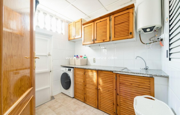 Revente - Appartement - Torrevieja - Playa De Los Naufragos