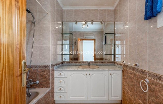 Revente - Villa - Torrevieja - Los Balcones