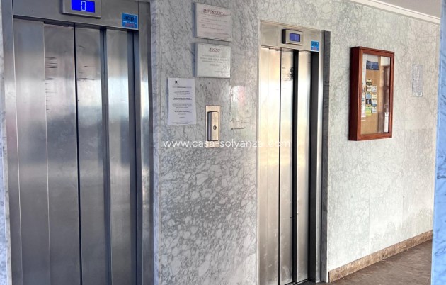 Revente - Appartement - Torrevieja - Playa de los Locos