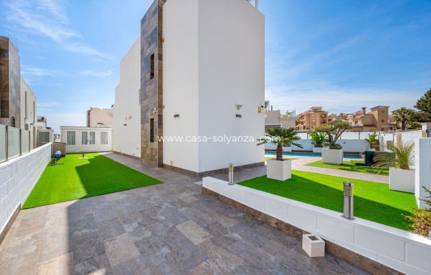 Revente - Villa - Orihuela Costa - Costa Blanca