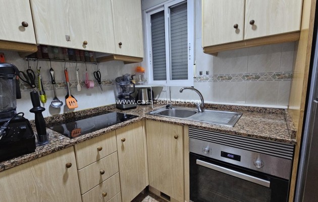 Resale - Apartment / flat - Torrevieja - Center