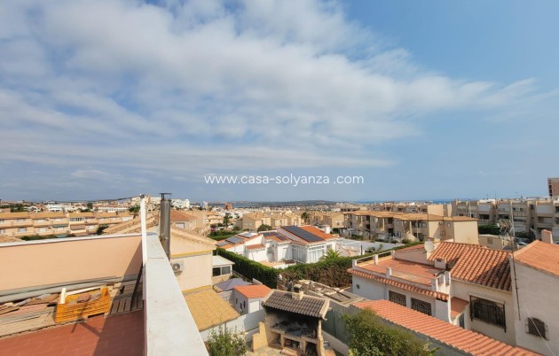 Revente - Villa - Torrevieja - Aguas nuevas