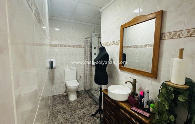 Resale - Commercial - Torrevieja - Costa Blanca