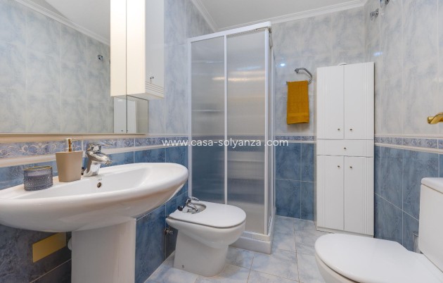 Revente - Appartement - Torrevieja - Paseo Maritimo