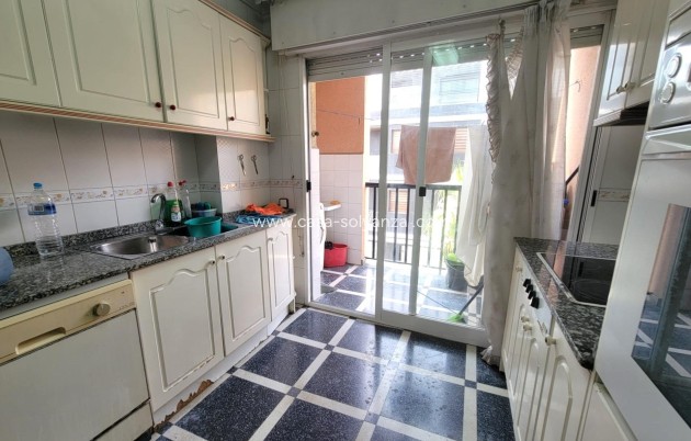 Reventa - Apartamento / piso - Torrevieja - Center