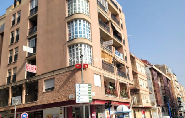 Reventa - Apartamento / piso - Torrevieja - Center