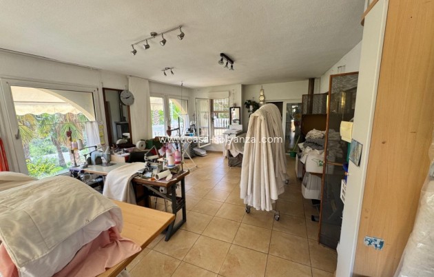 Revente - Country Property/Finca - Cautivador - Inland