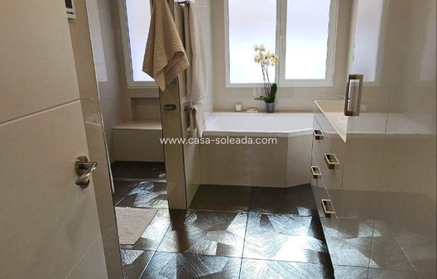 Revente - Villa - Orihuela - Urb. Montepinar