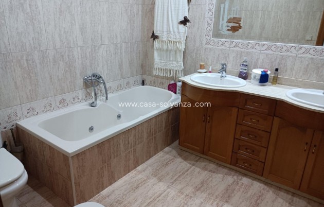 Resale - Townhouse - Granja de Rocamora