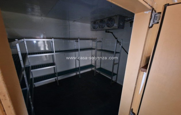 Revente - Commercial - Torrevieja - Estacion Autobuses