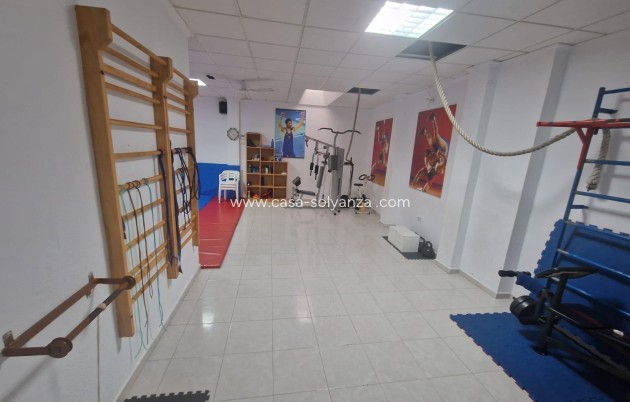 Revente - Commercial - Torrevieja - Estacion Autobuses