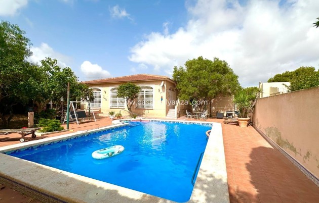 Revente - Villa - Torrevieja - Los Balcones