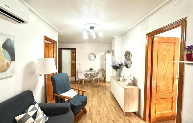 Revente - Appartement - Torrevieja - Acequion