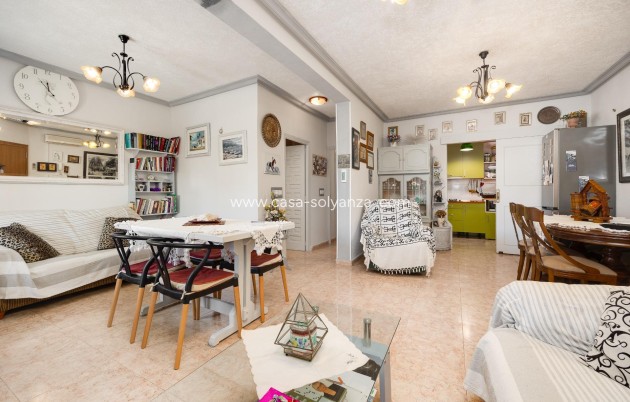 Revente - Villa - Torrevieja - Aguas nuevas