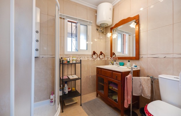 Revente - Villa - Torrevieja - Aguas nuevas