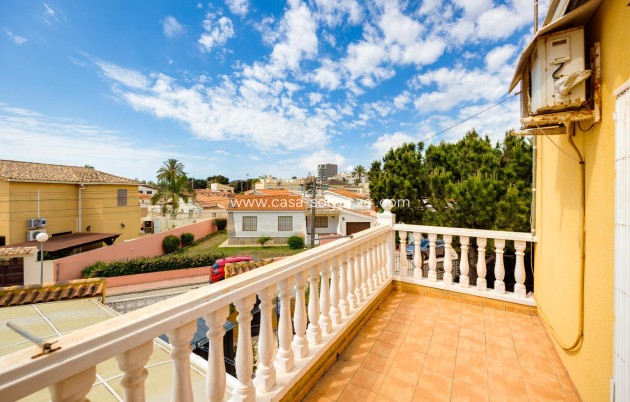 Revente - Villa - Torrevieja - Aguas nuevas