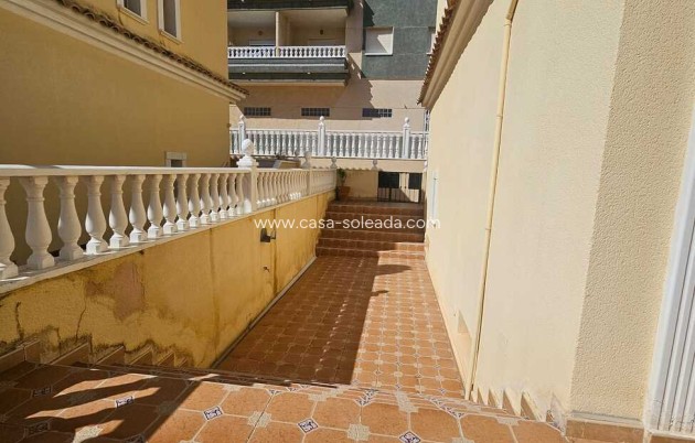 Revente - Villa - Guardamar del Segura - Campomar