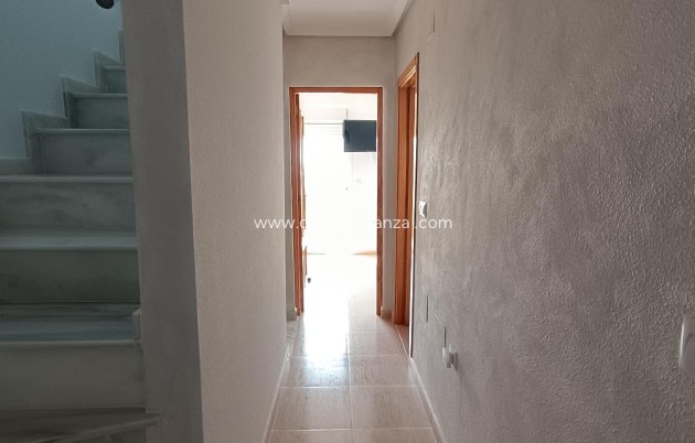 Revente - Maison de ville - Avileses - Jerónimo Y Avileses