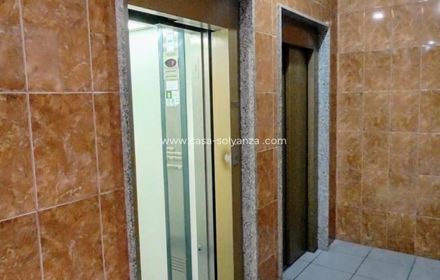 Resale - Apartment / flat - Torrevieja - Playa de los Locos