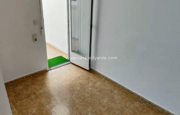 Resale - Apartment / flat - Torrevieja - Playa de los Locos