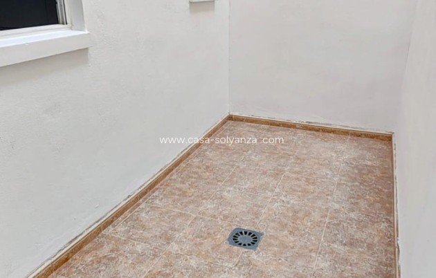 Resale - Apartment / flat - Torrevieja - Playa de los Locos