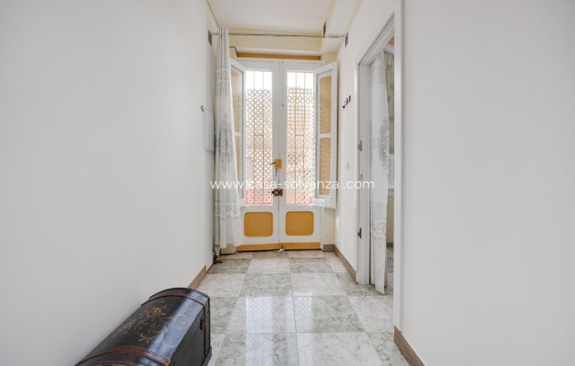 Reventa - Apartamento / piso - Torrevieja - Center