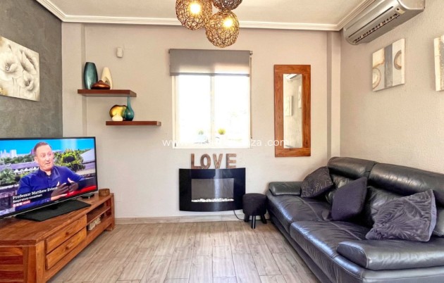 Revente - Villa - Orihuela Costa - Costa Blanca