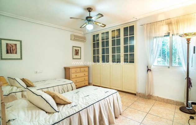 Wiederverkauf - Villa - Orihuela