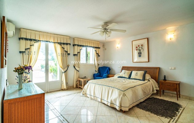 Wiederverkauf - Villa - Orihuela