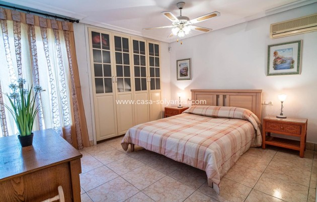 Wiederverkauf - Villa - Orihuela