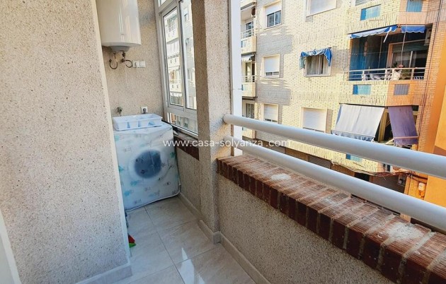 Reventa - Apartamento / piso - Torrevieja - Center