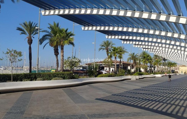 Reventa - Apartamento / piso - Torrevieja - Center