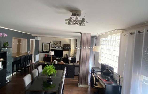 Revente - Villa - Torrevieja - Centro - Muelle Pesquero